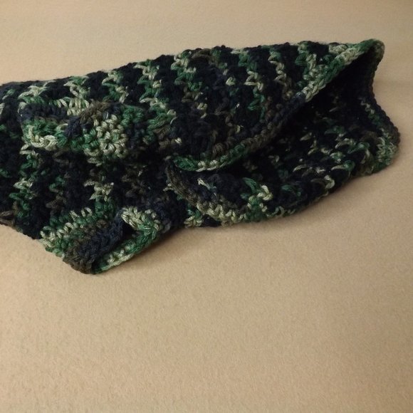 (NWOT) Handmade Pet Sweater - Picture 3 of 10